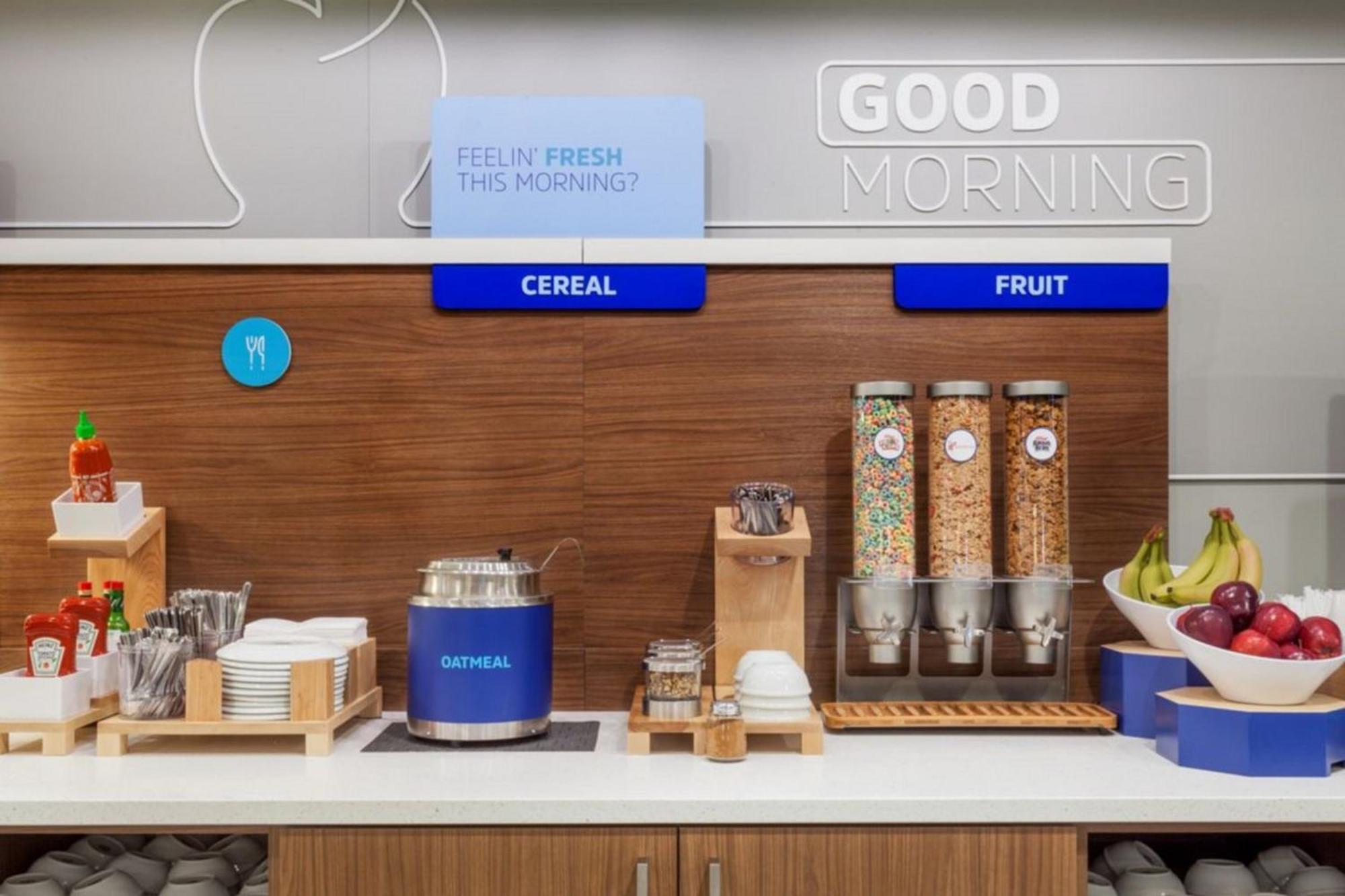 Holiday Inn Express & Suites Chicago - Matteson By Ihg Exteriér fotografie