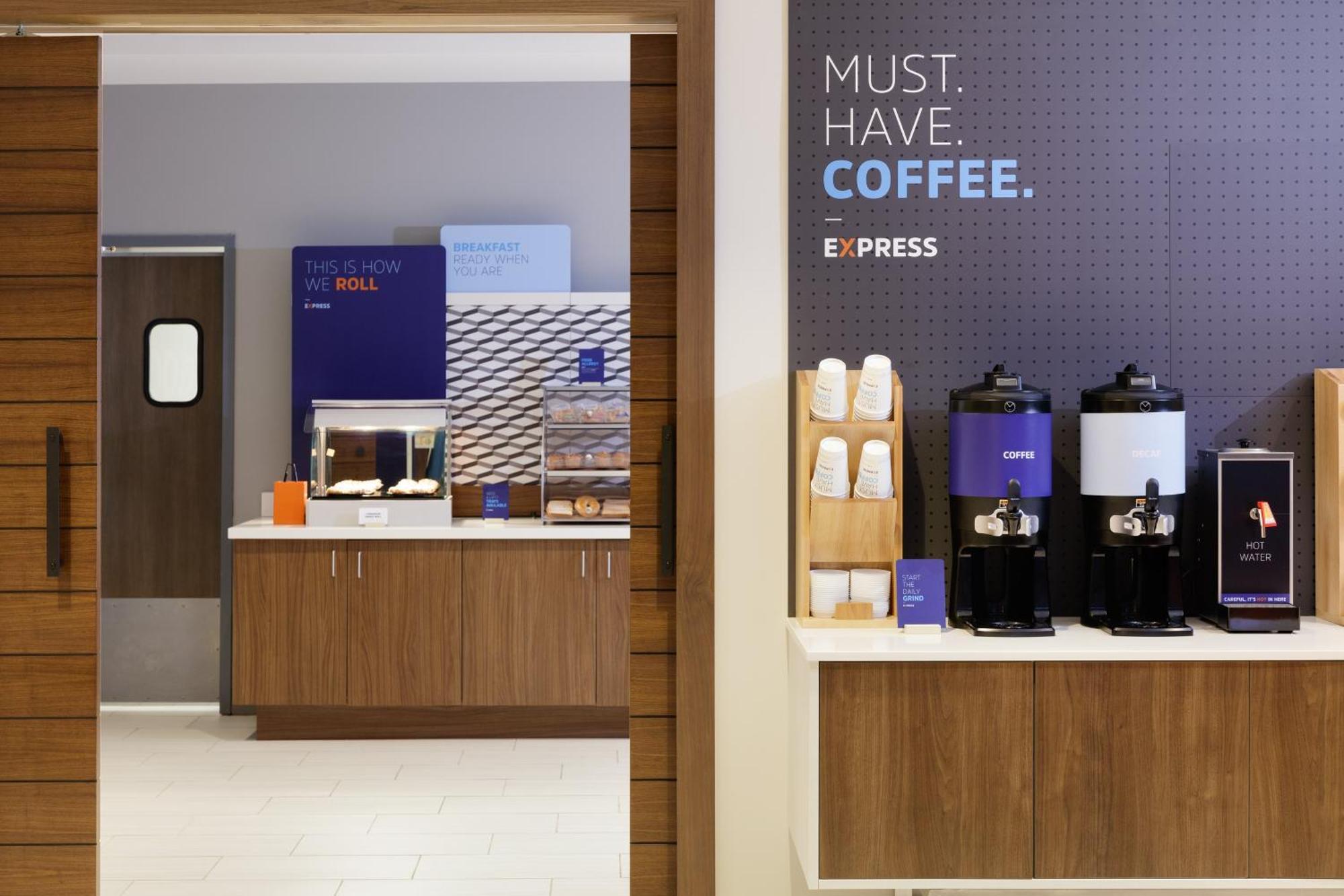 Holiday Inn Express & Suites Chicago - Matteson By Ihg Exteriér fotografie