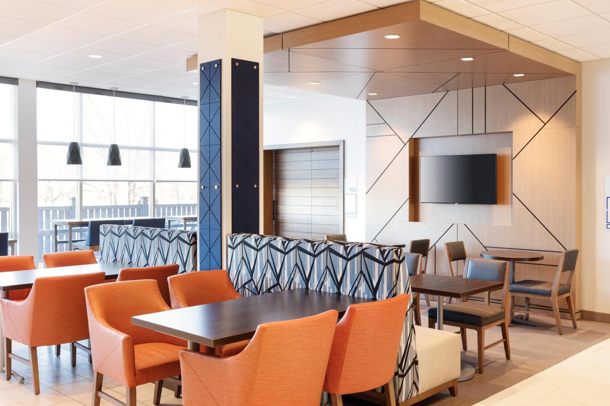 Holiday Inn Express & Suites Chicago - Matteson By Ihg Exteriér fotografie