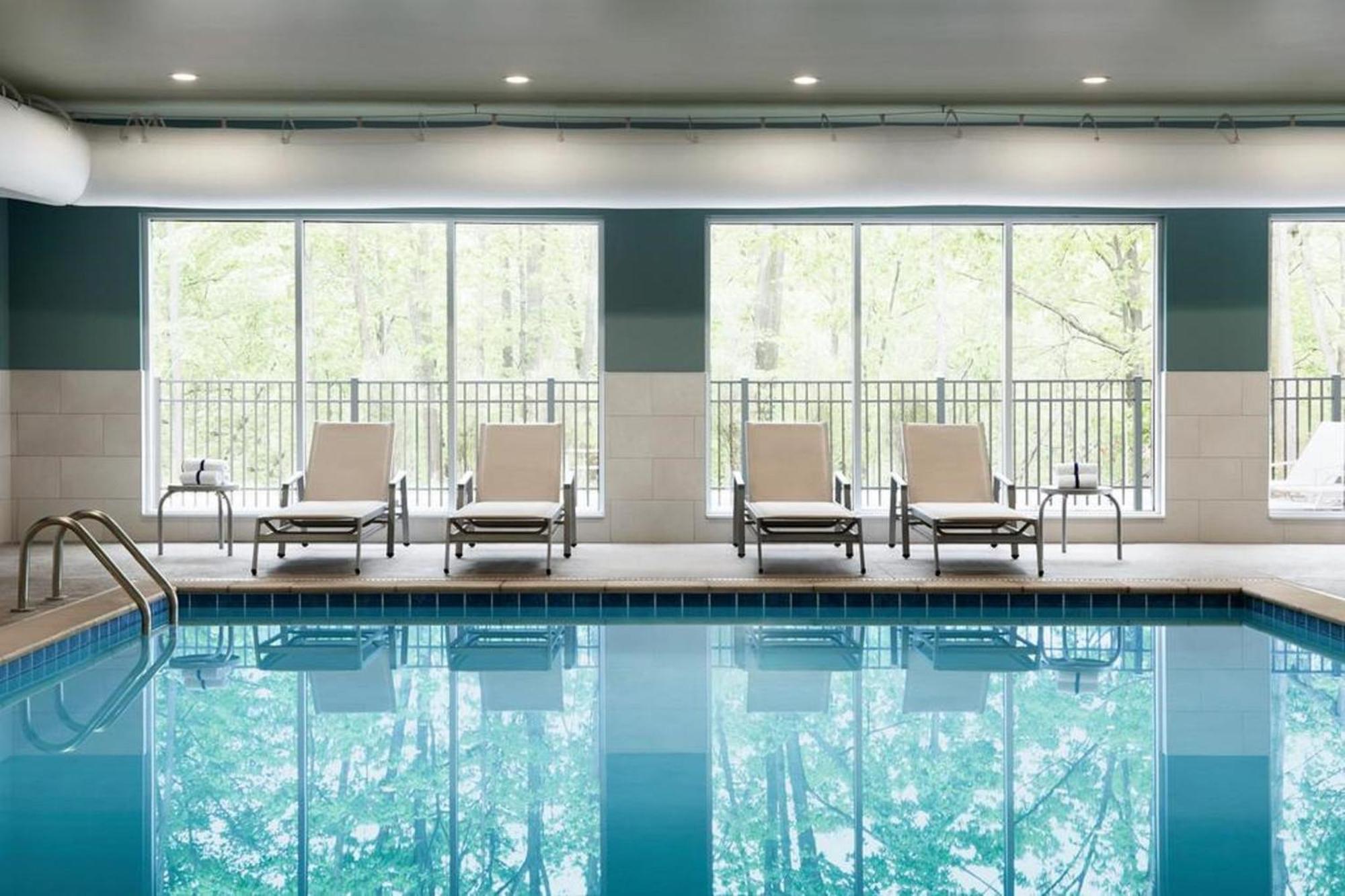 Holiday Inn Express & Suites Chicago - Matteson By Ihg Exteriér fotografie